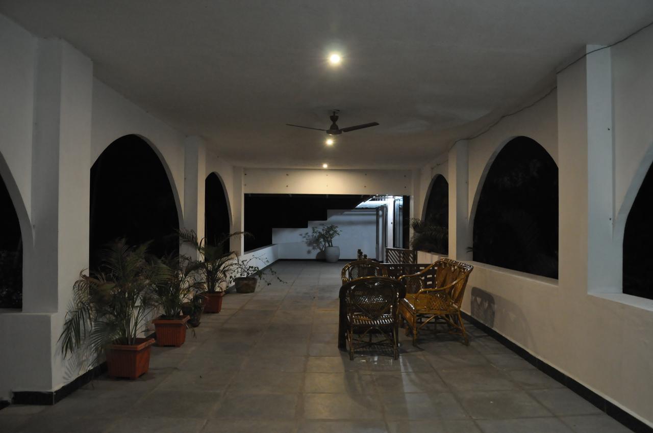 Villa Anna Pondy Пондичерри Экстерьер фото